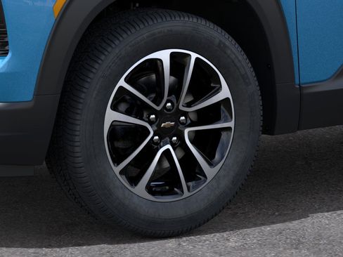 New 2026 Chevrolet TrailBlazer LT w/ Convenience Package FWD image 9