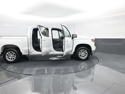 Used 2023 Chevrolet Silverado 1500 LT AWD/4WD image 28
