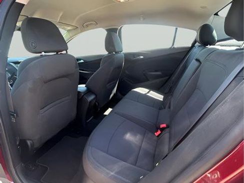 Used 2016 Chevrolet Cruze LT w/ LT Convenience Package FWD image 11