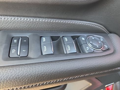 Certified 2024 GMC Yukon Denali image 16