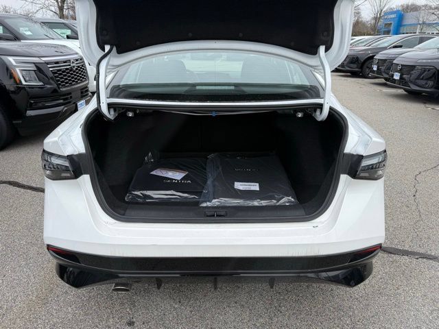 New 2026 Nissan Sentra SR w/ Floor Mat Package FWD image 10