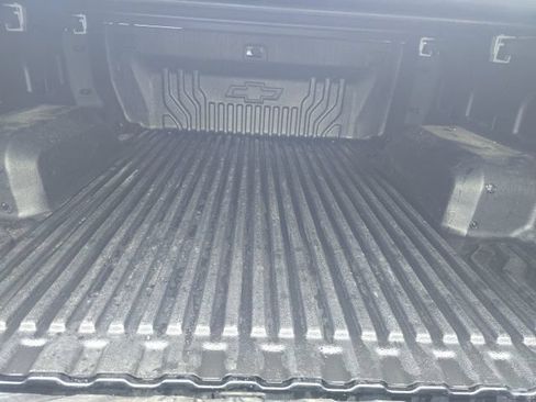 Used 2024 Chevrolet Silverado 1500 LT AWD/4WD image 32