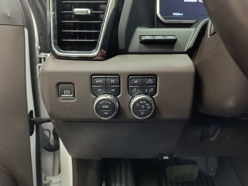 Used 2024 GMC Sierra 2500 Denali w/ Denali Reserve Package AWD/4WD image 29