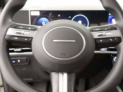 Used 2025 Hyundai Santa Cruz SEL AWD/4WD image 13