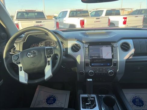 Used 2020 Toyota Tundra 4x4 CrewMax image 14