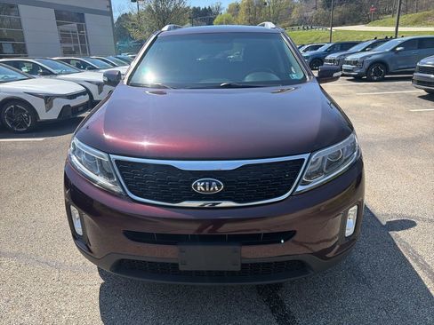 Used 2014 Kia Sorento EX image 2