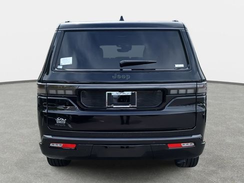 New 2026 Jeep Grand Wagoneer L Limited AWD/4WD image 6