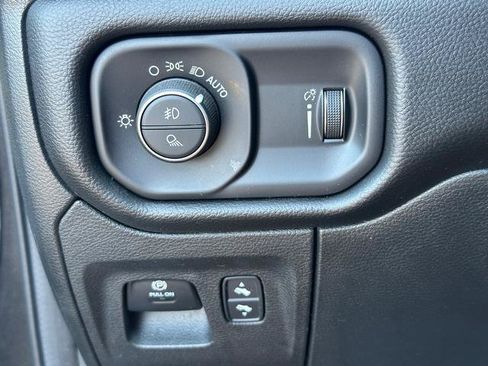 Used 2022 RAM 1500 Big Horn AWD/4WD image 23