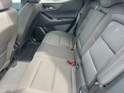 Used 2025 Chevrolet Equinox LT FWD image 14