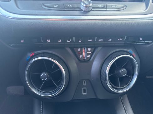 Used 2025 Chevrolet Blazer LT image 24