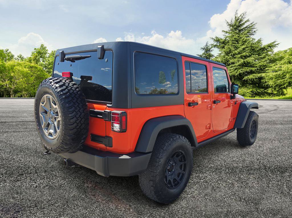 Used 2015 Jeep Wrangler Unlimited Rubicon w/ Connectivity Group AWD/4WD image 7