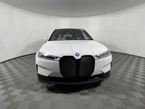 New 2022 BMW iX xDrive50 w/ Convenience Package image 4
