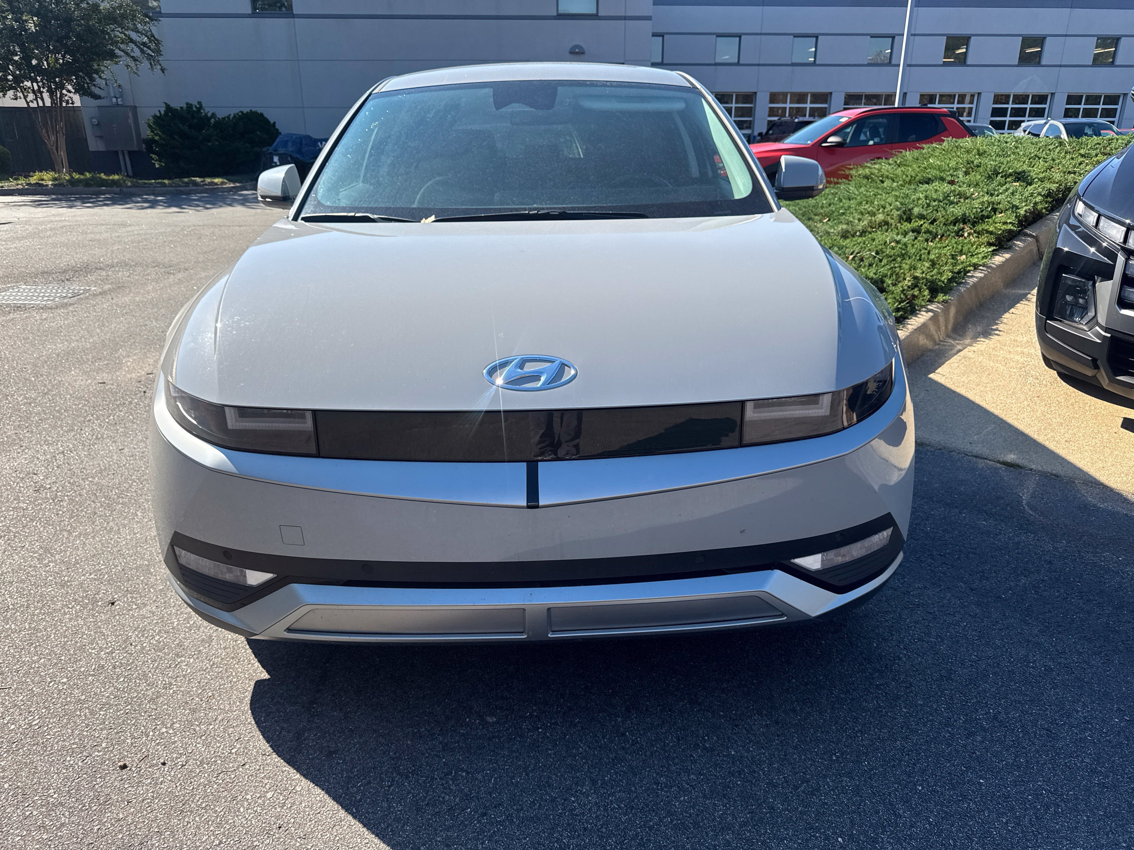 Used 2023 Hyundai Ioniq 5 SEL AWD/4WD image 3