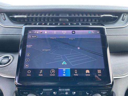 Used 2021 Jeep Grand Cherokee L Limited w/ Luxury Tech Group II image 14