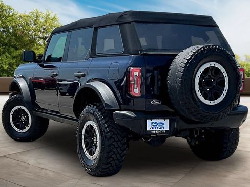 Used 2021 Ford Bronco Badlands w/ Sasquatch Package AWD/4WD image 12