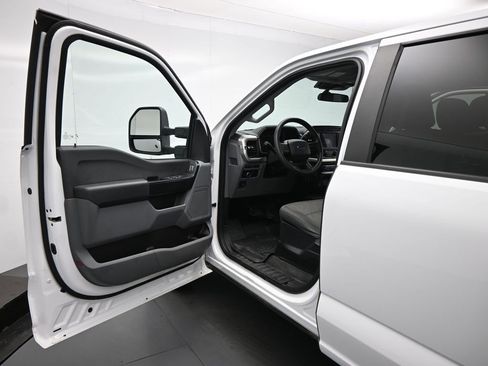 Certified 2021 Ford F150 XL w/ Trailer Tow Package image 9