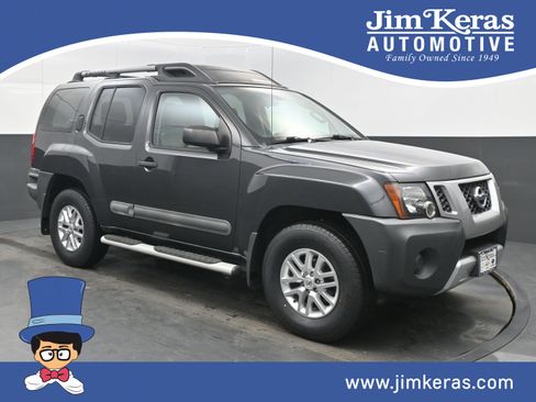Used 2015 Nissan Xterra S image 1