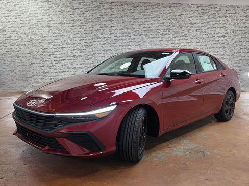 New 2026 Hyundai Elantra SEL Sport image 4