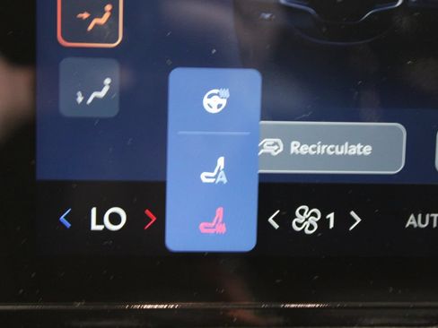 New 2027 Lincoln Navigator Premiere RWD image 52