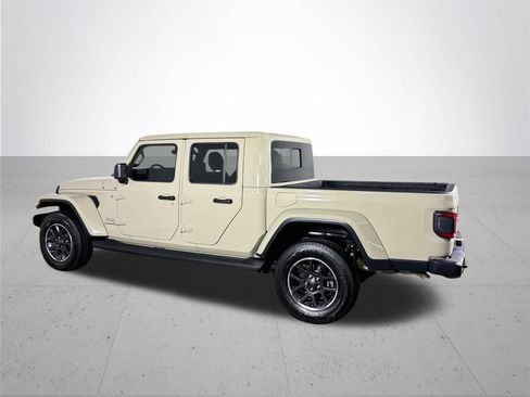 Used 2022 Jeep Gladiator Overland w/ Popular Equipment Package AWD/4WD image 8