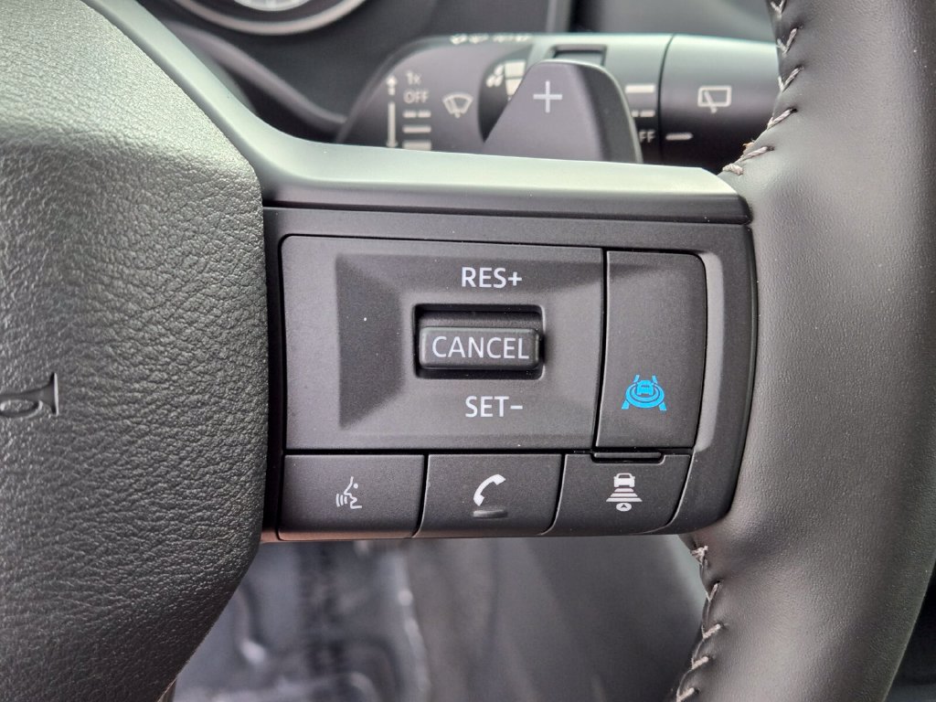 Certified 2026 Nissan Rogue SV FWD image 31