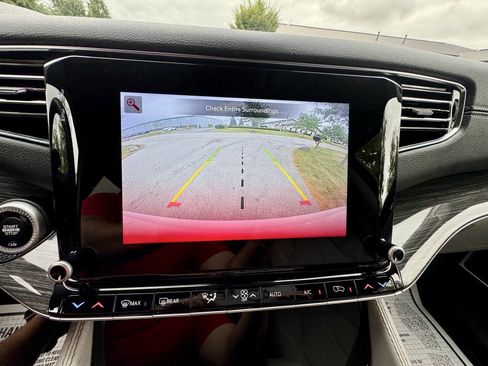 Used 2022 Jeep Wagoneer Series III image 27