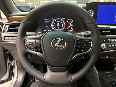 New 2025 Lexus ES 350 w/ Premium Package image 11