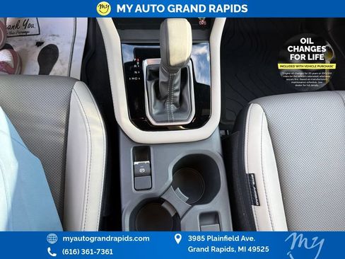 Used 2025 Subaru Forester Limited AWD/4WD image 17