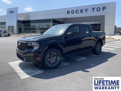 New 2025 Ford Maverick XLT w/ XLT Luxury Package AWD/4WD image 1