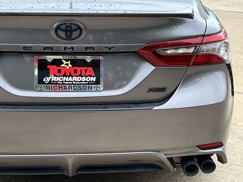 Used 2023 Toyota Camry XSE FWD image 6