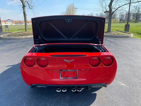 Used 2005 Chevrolet Corvette Convertible w/ Preferred Equipment Group RWD image 39