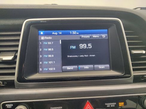 Used 2018 Hyundai Sonata SE FWD image 25