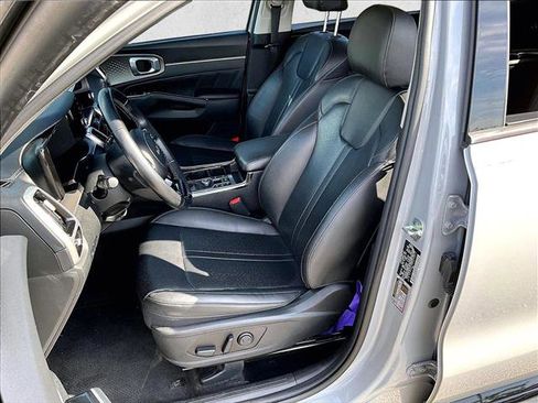 Used 2023 Kia Sorento SX FWD image 24