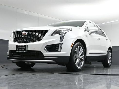 Used 2024 Cadillac XT5 Premium Luxury w/ LPO, Floor Liner Package AWD/4WD image 37