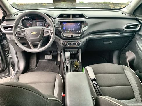 Certified 2023 Chevrolet TrailBlazer LT w/ Convenience Package AWD/4WD image 19