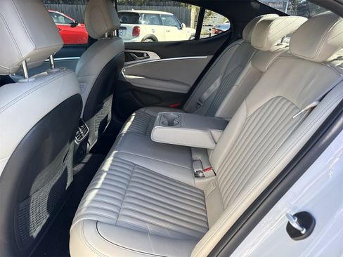 Used 2023 Genesis G70 2.0T w/ Sport Prestige Package image 10
