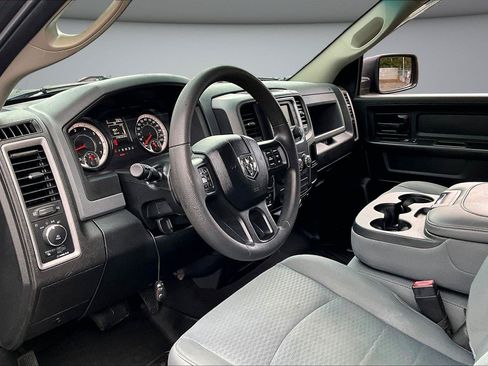 Used 2018 RAM 1500 Express w/ Black Ram 1500 Express Group AWD/4WD image 18