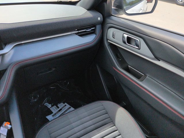 New 2027 Ford Explorer ST-Line w/ Premium Package RWD image 16