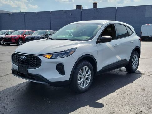 New 2026 Ford Escape Active w/ Cold Weather Package AWD/4WD image 8