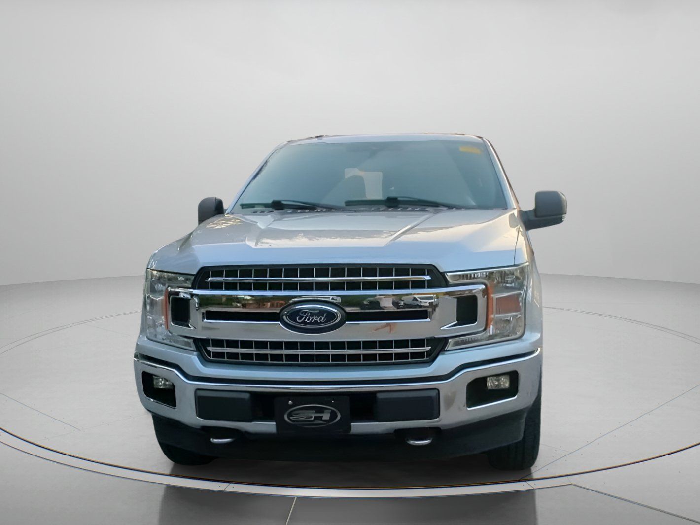 Used 2019 Ford F150 XLT w/ Equipment Group 302A Luxury AWD/4WD image 8