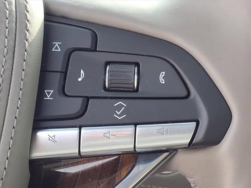 Used 2023 Cadillac Escalade Sport Platinum w/ LPO, ONYX Package image 22