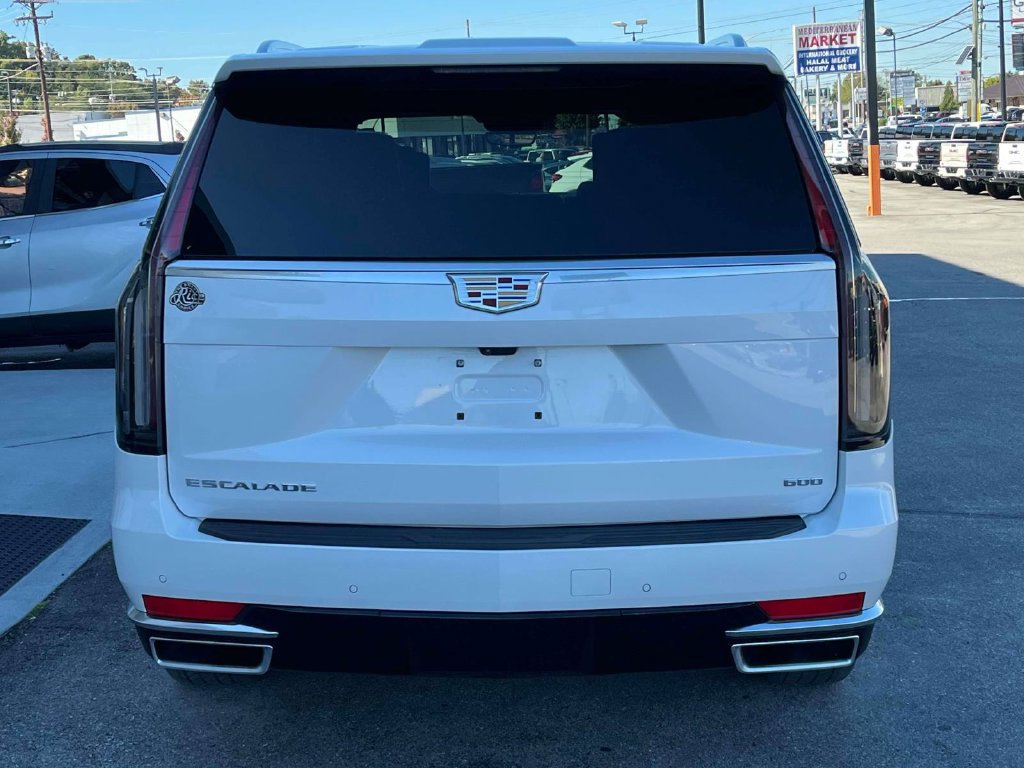 Certified 2021 Cadillac Escalade Premium Luxury Platinum AWD/4WD image 4
