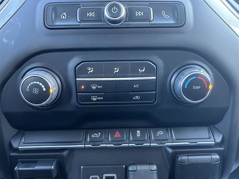 Certified 2022 Chevrolet Silverado 2500 Custom w/ Gooseneck/5TH Wheel Package AWD/4WD image 18