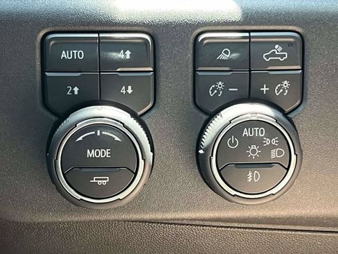 Used 2024 Chevrolet Silverado 1500 ZR2 w/ LPO, Dark Essentials Package AWD/4WD image 33