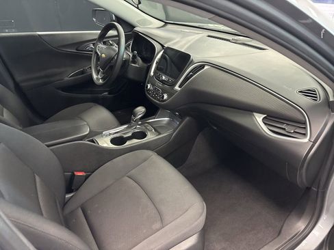 Used 2023 Chevrolet Malibu LT FWD image 26