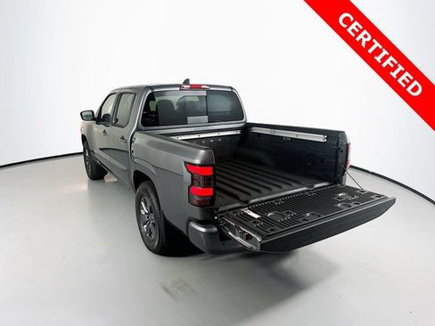 Used 2025 Nissan Frontier SV w/ SV Convenience Package RWD image 25