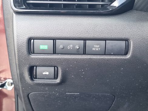 Used 2024 Nissan Sentra SV w/ All-Weather Package FWD image 25
