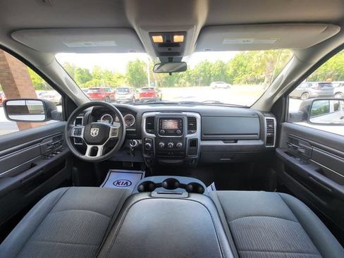 Used 2024 RAM 1500 Classic SLT AWD/4WD image 14