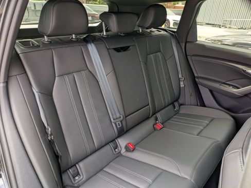 New 2027 Audi Q6 e-tron Premium Plus AWD/4WD image 11