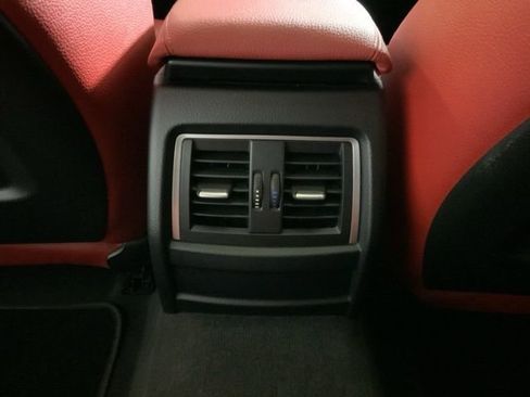 Used 2018 BMW 330i xDrive Sedan image 30